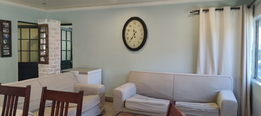 3 Bedroom Property for Sale in Uitsig Western Cape